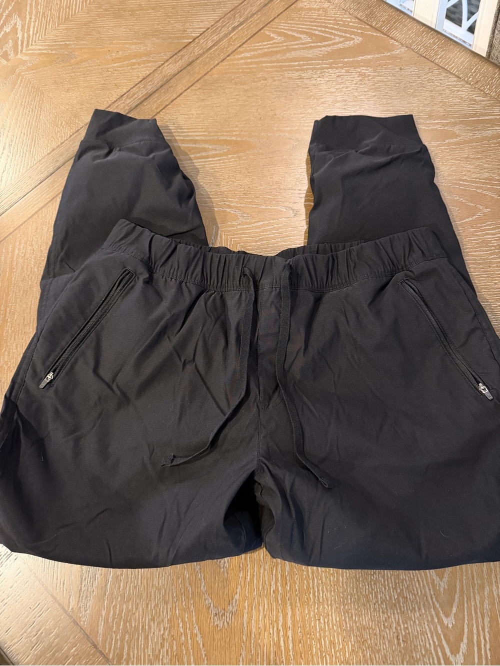 Eddie Bauer Women’s Black Fleece Lined Jogger Pants With Zipper Pockets -size 14